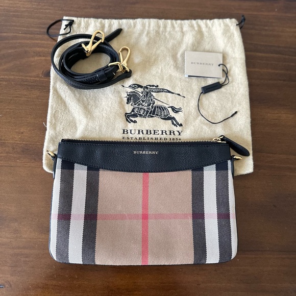 Burberry Canvas crossbody bag - Picture 1 of 4
